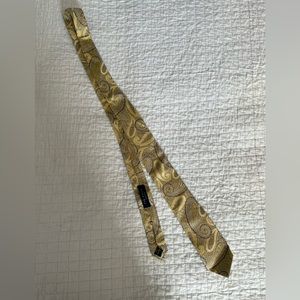 Ted Baker golden paisley neck tie